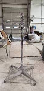 lot 257 image: Rolling Parts Paint Rack