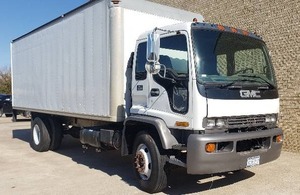 lot 1 image: 1998 GMC T6500 24 Box Truck w Caterpillar 3116 350HP Engine, Has Key & Title.  Runs and drives. 146k Miles.  See description for more info.