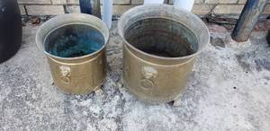 lot 376 image: Lot of 2 Brass Planters