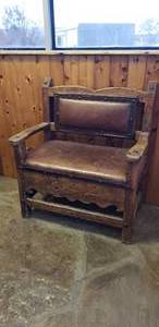 lot 378 image: Short Wood & Leather Rustic Bench Seat