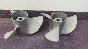 lot 391 image: Lot of 2 Boat Propellers
