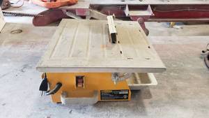 lot 323 image: WorkForce Tile Cutter, Model THD550