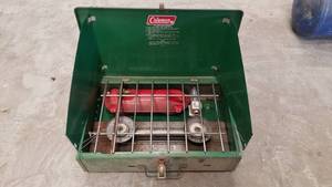 lot 422 image: Coleman No 4255 Camp Stove