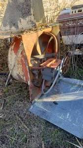 lot 439 image: Dual Blade Temperature Control Greenhouse Fan w .5 HP Motor