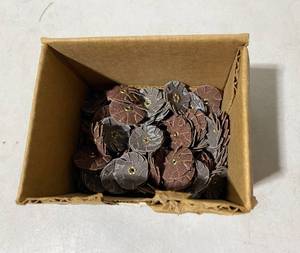 lot 33 image: 1 Spin-on Overlap Sanding Discs - In Quantity & Condition As Shown