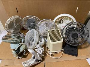 lot 117 image: Lot of 7 - (5) Table Fans & (2) Clip Mount Fans - In Condition As Shown