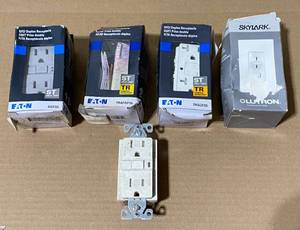 lot 162 image: Lot of 5 - Electrical Hardware Items - In Condition As Shown