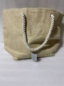 lot 264 image: Lot Of 4 - New Beach Totes - As Shown