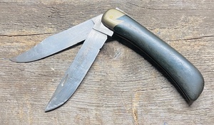 lot 41 image: AntiqueVintage Two Blade Pocket Knife