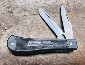 lot 44 image: Vintage Coleman Western Trapper Folding Pocket Knife