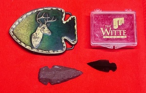 lot 79 image: Vintage 70s Deer on Arrow Head Belt Buckle &amp Obsidian &amp Jasper Arrow Heads from the Witt Museum&nbsp