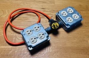 lot 97 image: Metal Dual Quad Drop Box Power Cable - 8 Outlets