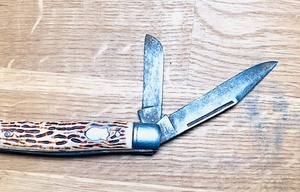 lot 111 image: Vintage Colonial Providence R. I. USA 3 Blade Pocket Knife WBone Handle