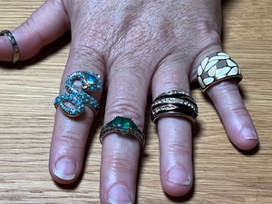 lot 126 image: Five (5) AntiqueVintage Rings