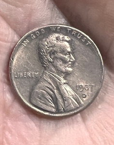 lot 34 image: 1987 D Lincoln Penny W Many Rare Errors - Double Die Reverse, CollarError (Tilted Collar), Die Breaks,Misaligned, &amp a Weak Struck S at the End of States which leaves it Barely Visible