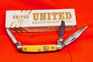 lot 194 image: United Boker Solingen Germany Junior Pocket Knife UC130Y