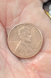 lot 69 image: 2020 Lincoln Penny WRARE Partial CollarBroadstrike Error