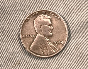 lot 145 image: RARE 1944 Lincoln Wheat Penny W No Mint Mark &amp L on Rim.&nbsp