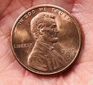 lot 143 image: 1989 D Lincoln Penny Error - Blatant Double Die Reverse DDR