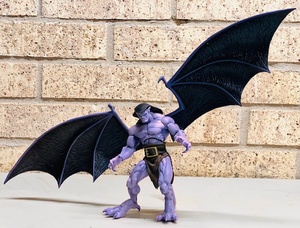 lot 213 image: Neca Gargoyles GOLIATH - 7 Scale Action Figure - Ultimate Figure Disney