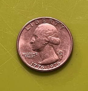 lot 219 image: Bicentennial Quarter W No Mint Mark Error &amp Reverse Die Break on Drummers Right Arm