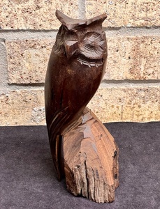 lot 279 image: 9-12 Hand-Carved Wooden Owl