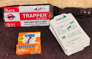 lot 292 image: Bell Laboratories Trapper Glue Trays, Terri Ant Killer, &amp Huge Stack of Catchmaster Rat &amp Insect Glue Traps