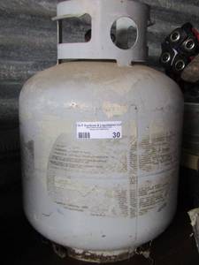 lot 30 image: 5lb propane tank ( empty)