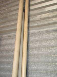 lot 35 image: New and used 2 and 3 pieces of PVC piping, various lengths