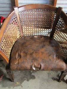 lot 43 image: 2 leather wicker style office chair in good condition