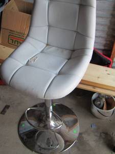 lot 58 image: White bar stool, minor damage to seat