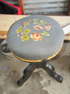 lot 59 image: Small 3 footed stool backless floral seat