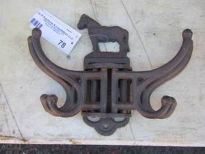 lot 78 image: Cast iron coathat hanger
