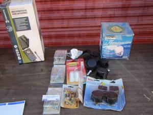 lot 82 image: Multi purpose outdoor timers, garden light and plugs