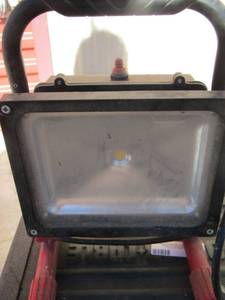 lot 109 image: small husky shop light