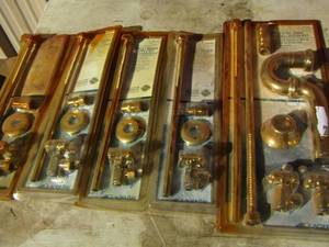 lot 123 image: Toilet water supply kits polished brass qty 4,  one pedestal sink installation kit