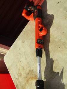 lot 129 image: Black and decker yard tool battery not included