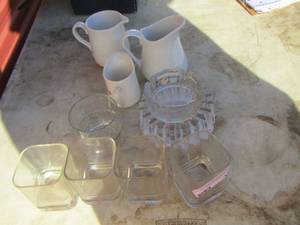 lot 143 image: Crown royal glasses qty 4- ash treys and more