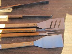 lot 152 image: Marlboro country stone bbq utensils