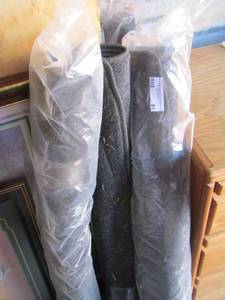 lot 91 image: Nissan versa trunk mats qty 4