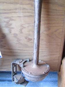 lot 207 image: Vintage horn