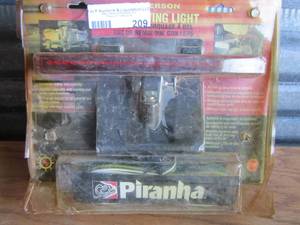 lot 209 image: Peterson LED towing light new