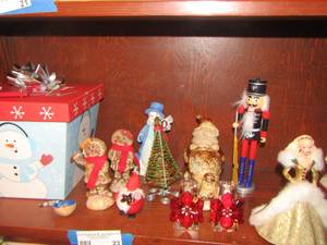 lot 23 image: Christmas lot, mantel dcor, nut cracker, Barbie stocking holder