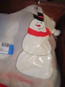 lot 39 image: Snowman lot- candle and shower curtain with hooks