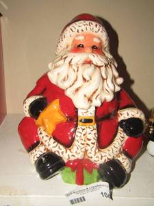 lot 104 image: Santa cookie candy jar