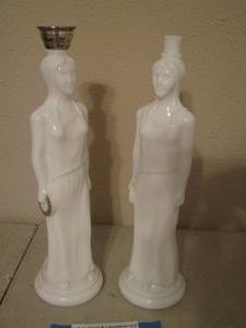 lot 124 image: Avon milk glass Lady statue qty 2- one missing lid