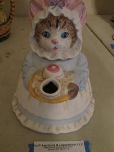 lot 131 image: heritage mint tea pot