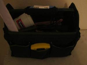 lot 142 image: Tool bag with various small hand tools