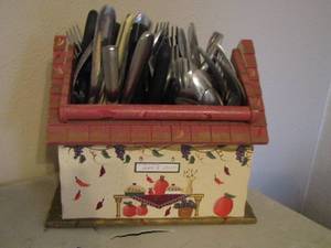 lot 156 image: ceramic fresh pies house with no roof full of various brands of eating utensils