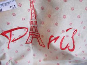 lot 164 image: Paris tote bag, cup, EIFFEL Tower scissors